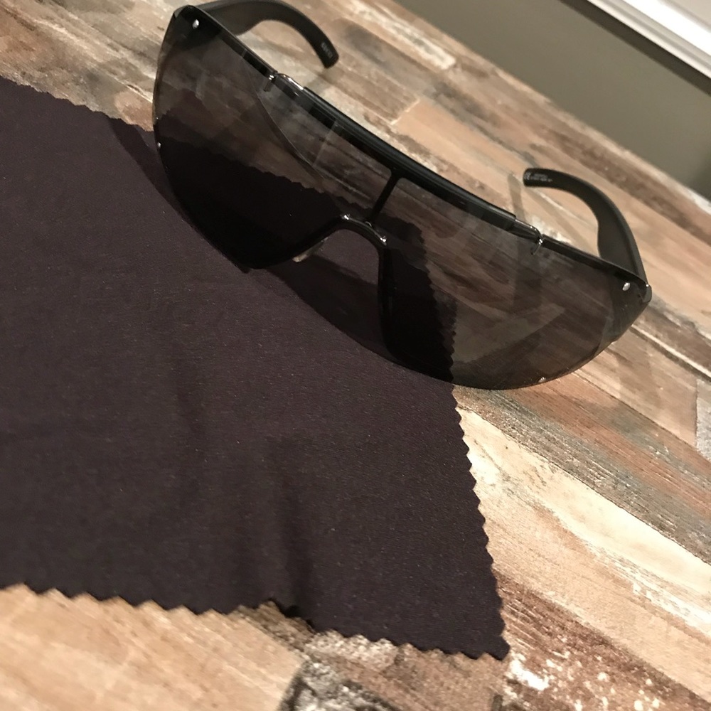 Gucci men’s sunglasses